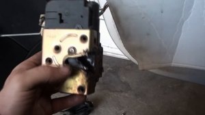 Peugeot 206 Проблема центрального замка. Ремонт кінцевика замка дверей
