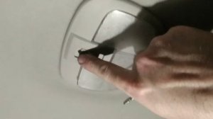 замена лампочки освещения салона SsangYong Rexton (Рекстон)