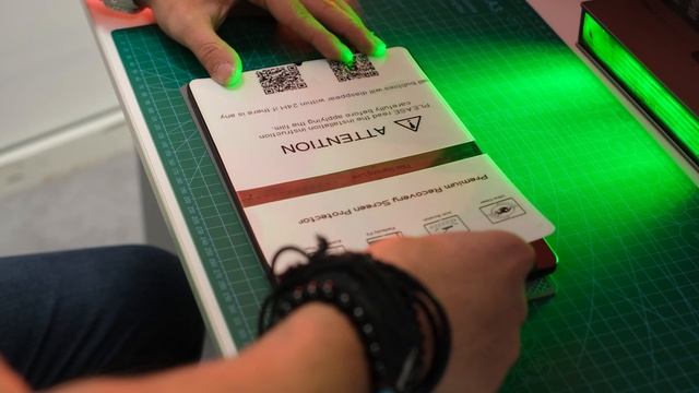 Услуга по установке защитной пленки MOCOLL на любой планшет на примере Samsung Tab A7 (2020) смотреть онлайн