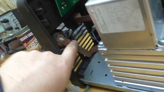 Крутой сварочный инвертор Lorch Handy 180. Мелкий ремонт. смотреть онлайн