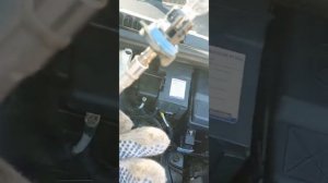 Peugeot 3008 замена передней габаритной лапочки