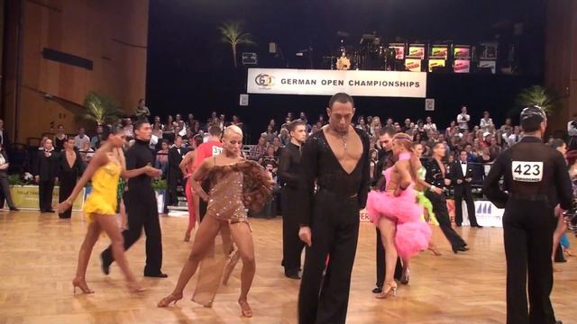 GERMAN OPEN CHAMPIONSHIPS 2010 - IDSF GRAND SLAM LATIN - PASSO DOUBLE 1 R4 смотреть онлайн