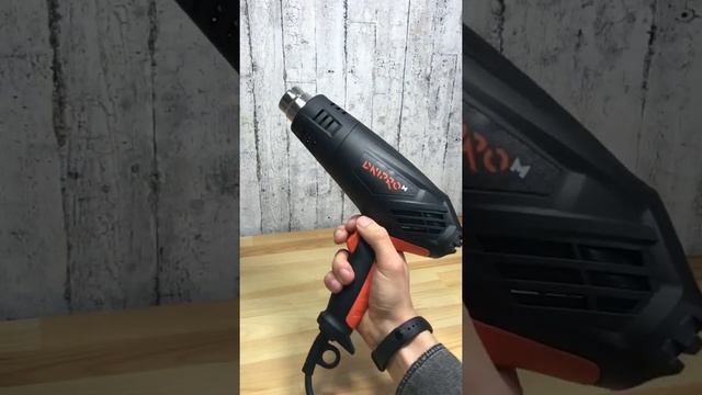 Как легко снять наклейку (штрих-код / ценник / этикетку) #shorts смотреть онлайн