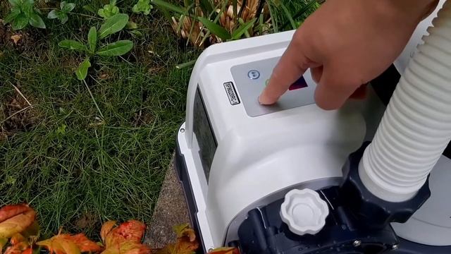 Чистим бассейн после зацветания воды с помощью песочного фильтра Intex Crystal Clear смотреть онлайн