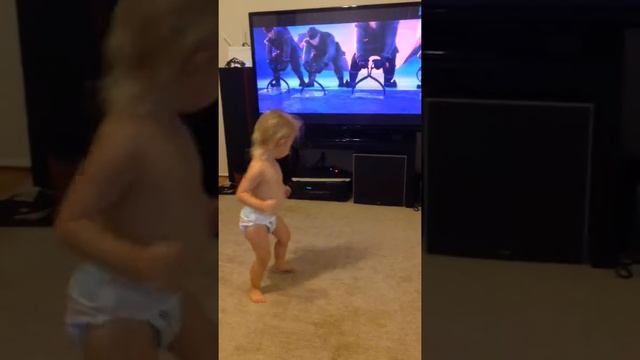 More Maddy Dancing смотреть онлайн