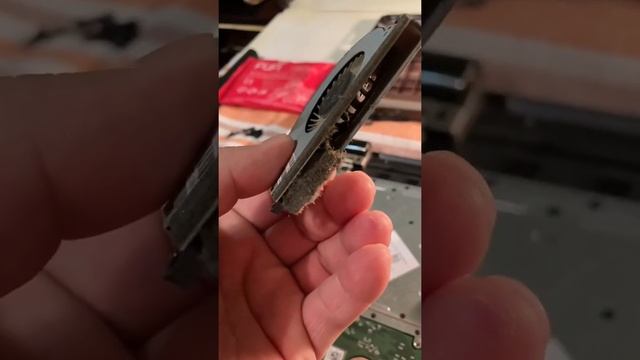 Влог как разобрать ноутбук. Смотри последний ролик на канале!!! смотреть онлайн