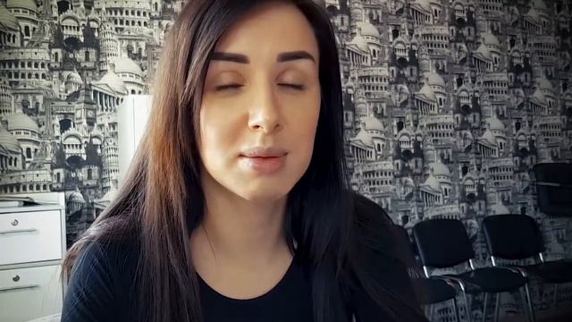 КАК ПРОДВИНУТЬСЯ БРОВИСТУ В ЧУЖОМ ГОРОДЕ? смотреть онлайн