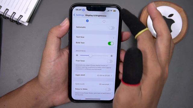 How to Turn Off True Tone on iPhone iOS 16 смотреть онлайн