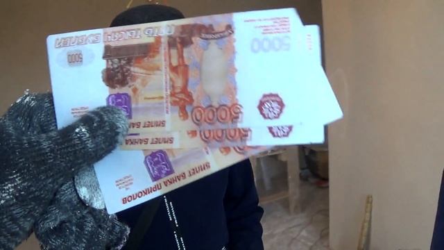 Лысый Саня выдал зарплату. Кривой потолок. 2 слоя плиток. смотреть онлайн