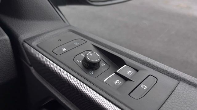 Approved Used Volkswagen Caravelle Executive 2.0TDI 150PS | Volkswagen Van Centre Liverpool смотреть онлайн