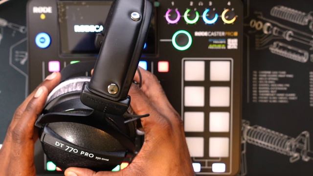 RODECASTER PRO 2 FIRST LOOK WALKTHROUGH AND SET UP смотреть онлайн