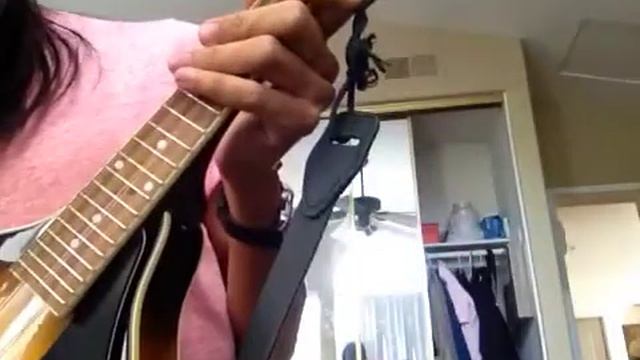 Guitar Center Christmas 2015 - Reindeers as Leaders - Molly's Mandolin Part смотреть онлайн