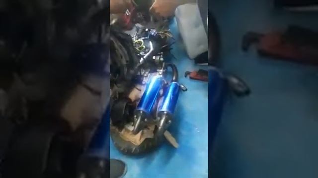 Maquina 2 cilindros para scooter jog z11. смотреть онлайн