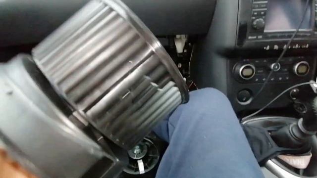 Wymiana wentylatora dmuchawy, Nissan Qashqai - wersja angielska. смотреть онлайн