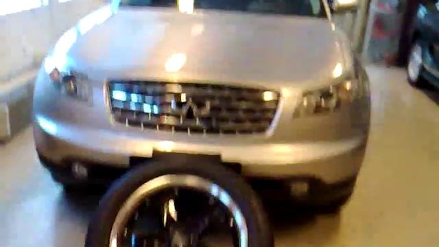 Infinity FX35 2004.mp4 смотреть онлайн