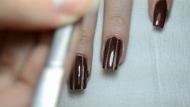 Easy Matte Strips Nail Art Tutorial / Матовый Маникюр с заклепками смотреть онлайн