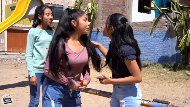 Nunca pero nunca dejes a tus hijas con alguien que dices conocer смотреть онлайн