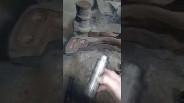 Ремонт суппорта DAF XF 105 замена пальца смотреть онлайн