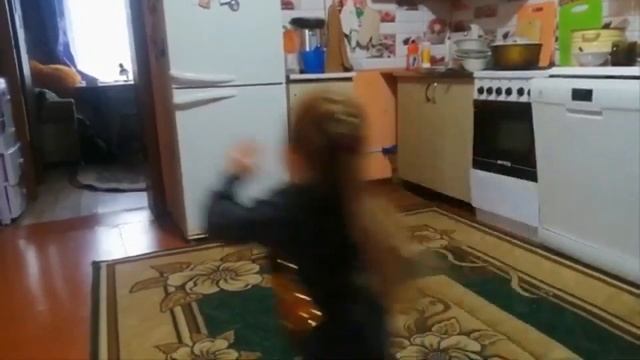 Кухонный танцполл \ В осеннем лесу смотреть онлайн