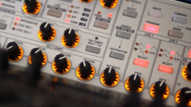 KORG RADIAS + EDIROL PCR-M30+ Novation ZeRO SL Mk II Ableton Live смотреть онлайн