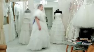 Розыгрыш  мужчина в свадебном платье