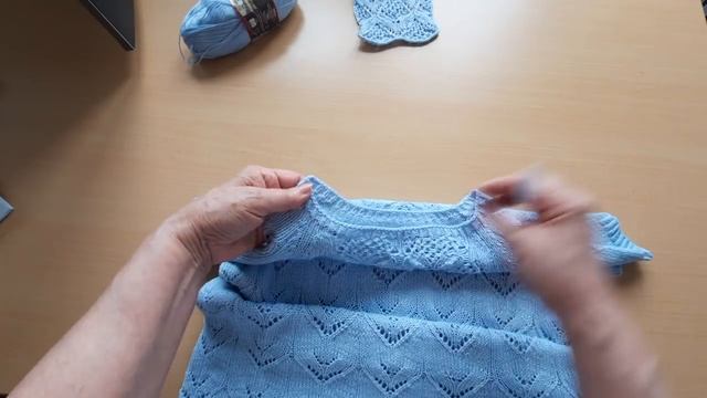 Готовая работа. Футболка с ажурным узором.// Реглан снизу вверх.//