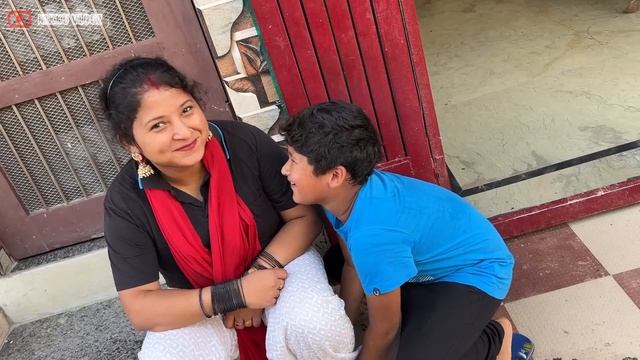 Road pe paise mile chinu ko ? смотреть онлайн