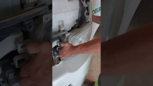 Замена лампочки Тойота Хайс. Как снять фары Тойота Хайас. Демонтаж фар Тойота Хайас. Toyota Hiace.