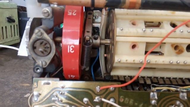 RESTORATION & UPGRADE RADIO USSR - VEF 202!! Реставрация и модернизация советского приемника VEF 20 смотреть онлайн