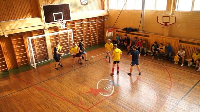 Вологда. Школа №29. Репортаж с первенства по футболу. 29 Vs 32