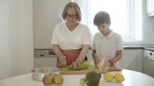 СЕЛЬДЕРЕЙ! ВСЯ ПРАВДА , КАК И КОГДА ЕГО ЛУЧШЕ УПОТРЕБЛЯТЬ!