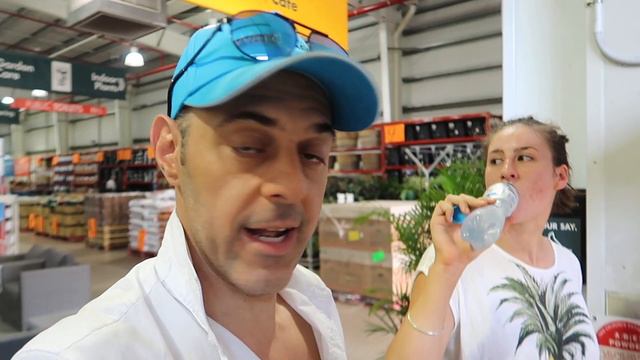 Bunnings Darwin Coffee & Shower Challenge смотреть онлайн