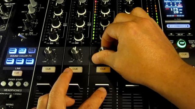 DJ Cotts - Pioneer DJM-900 Review смотреть онлайн