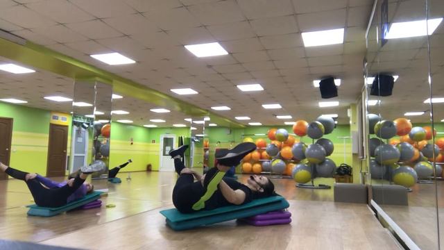 Abs&stretch, пресс и растяжка, групповая тренировка смотреть онлайн