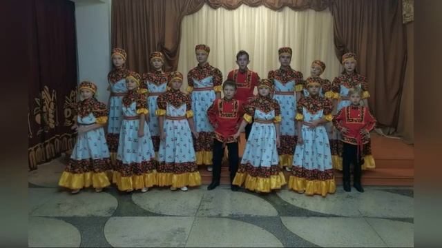 Образцовый вокальный ансамбль Рябинка - Варенька