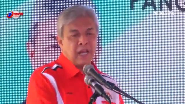 Jangan Pilih Calon Nomad kata Datuk Seri Dr Ahmad Zahid Hamidi смотреть онлайн