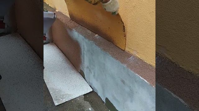 Покраска цоколя декоративной фактурной (структурной) краской ЗДПС. смотреть онлайн