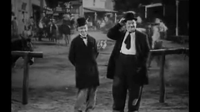 Laurel And Hardy - Dancing To Hineh Lo Yanum