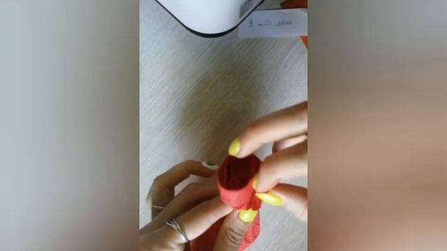 Как сделать розочку из салфетки. Или как удивить девушку на свидании. Как сделать розочку из бумаги смотреть онлайн