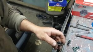 Как поменять сальники клапанов на пассате б3