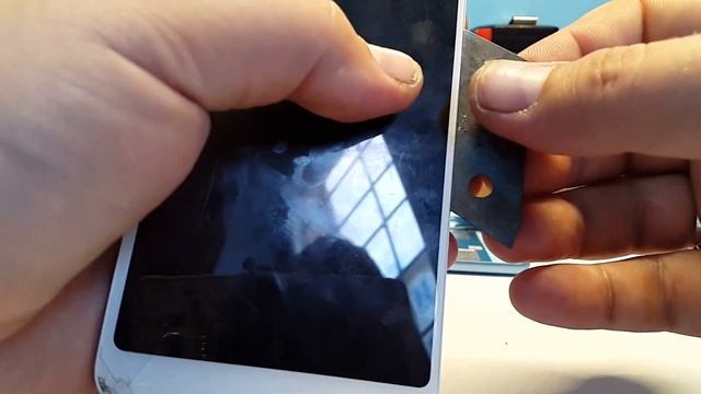 Замена экрана Xiaomi Redmi 5 MDG-1 смотреть онлайн