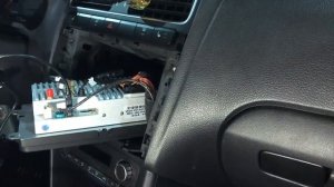 Установка магнитолы на VW Polo седан  VW Volkswagen Golf Polo Tiguan Passat