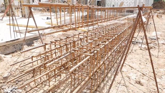 Продолжаются работы по возведению пристройки к школе №6 смотреть онлайн