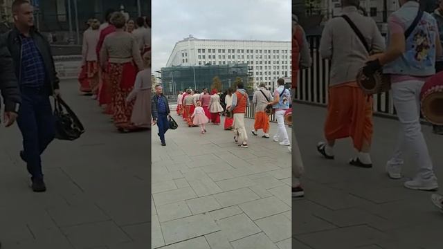 Когда увидел кришнаитов смотреть онлайн