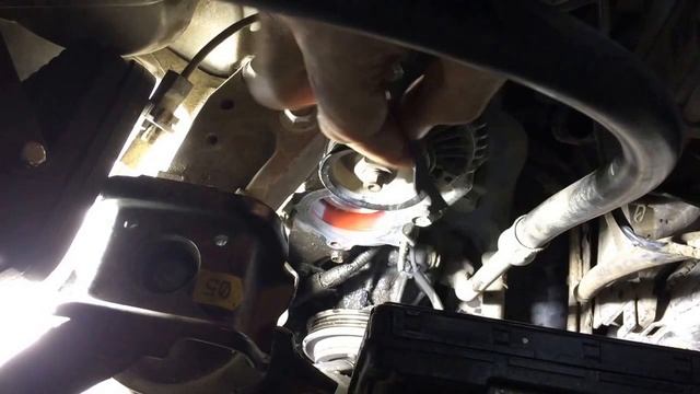 Замена помпы на двигателе Тойота Королла Спасио NZE121 2002 года Toyota Corolla Spacio смотреть онлайн