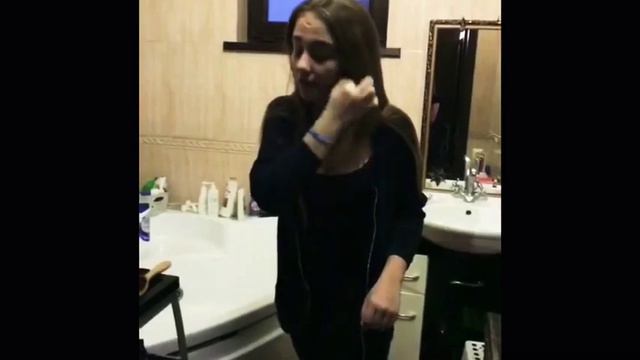 Типы девушек, собирающиеся на свидание. Красота страшная сила! смотреть онлайн