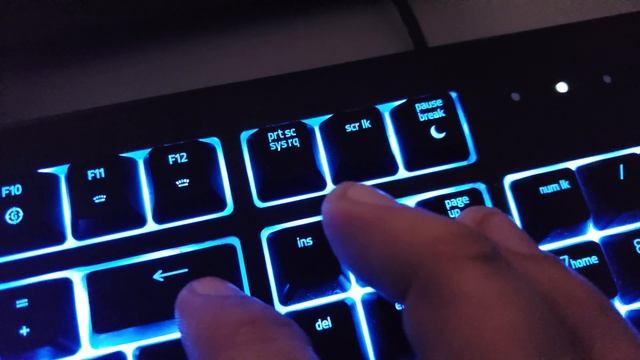 Razer Cynosa Chroma keys not working смотреть онлайн