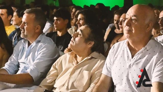 Me Río de Janeiro - La Comparsa Los Esclavos cantan al Noly смотреть онлайн