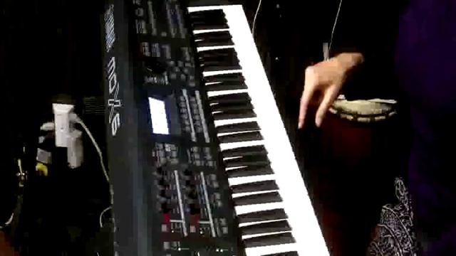 Broken Yamaha MOX6 Malfunction смотреть онлайн