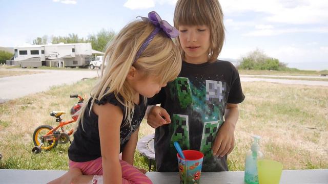 EKSPERIMENTAS: DIY KINETINIS SMĖLIS! смотреть онлайн